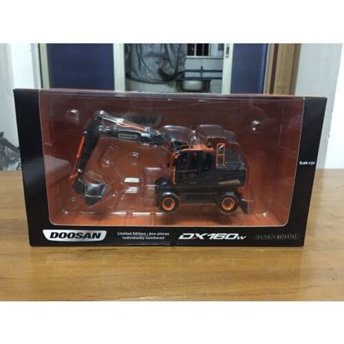 Rare! Universal Hobbies Bobcat Doosan DX160W Wheeled Excavator 1/50 Scale Black Editon UH8138