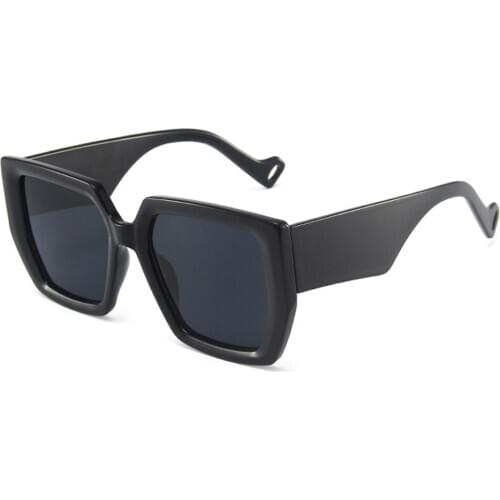 Oversized Ladies Square Sunglasses Women Luxury Brand Designer Big Frame Shades Sun Glasses Retro UV Travel Eyewears Beige Red