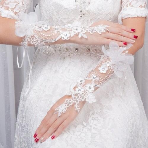 Bridal Lace Gloves Bridal Wedding Gloves New Luxury Lace Gloves Accessories with Crystals and Flowers