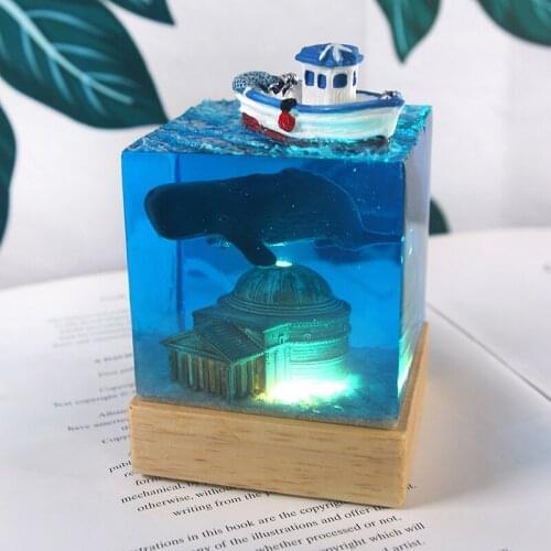 Cultural And Creative Resin Handmade Art USB Desk Decoration Ocean Whale Bedside Night Light Gift