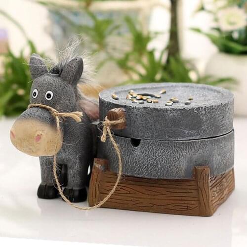 Creative Resin Donkey Pull Grinding Ashtray Smoking Ash Tray Holder for Outdoor, Indoor, Home & Office, Home Decoration