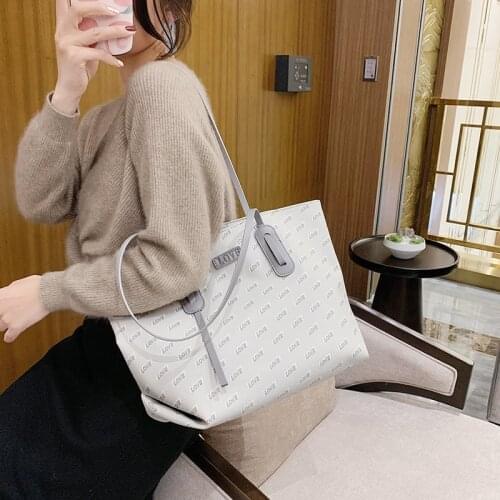 Womens premium texture luxury shoulder bag 2021 new fashion designer letter tote bag large capacity handbag wild messenger bag