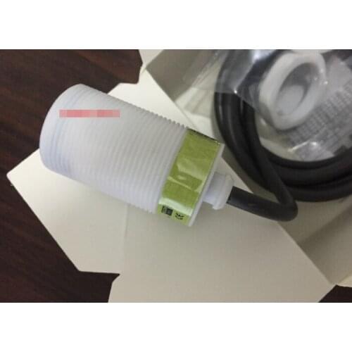 1PC NEW OMRON E2FQ-X5E1 free shipping