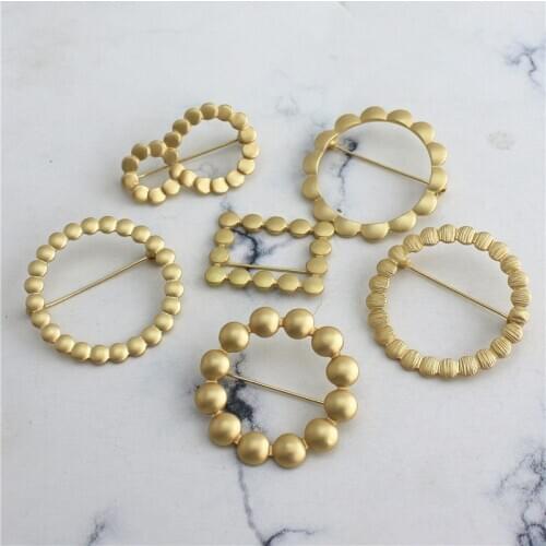 New Fashion Gold Geometric Rectangle Round Brooches Pin For Men Women Clothing Shawl Scarf Buckle Brooch Pin Accessories Jewelry