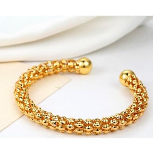 High Quality Hollow bracelet Shape Stainless Steel Gold Colour Cuff Bangles Fashion Love Bracelets For Women Jewelry Wholesale