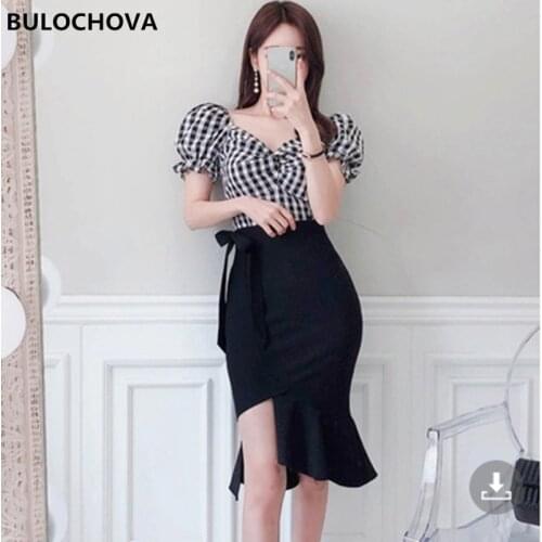 Womens Skirt Suits Clothes 2021 Korean Summer Ladies V Neck Plaid Short Tops + Half Package Hip Skirt 2 Pieces Sets Femme