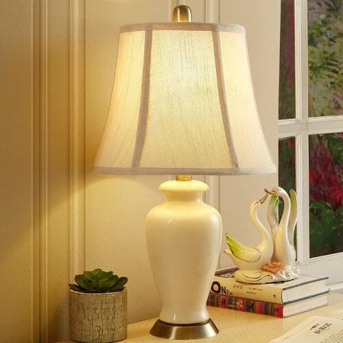 American Ceramic Bedroom Bedside Lamp European Creative Simple Modern Nordic Home Bedside Table Warm Living Room Table Lamp