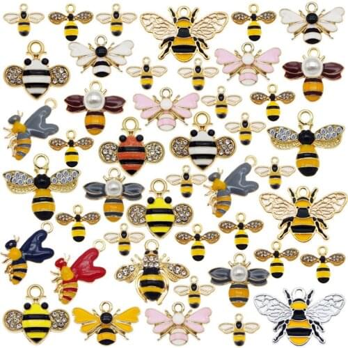 Julie Wang 15PCS Enamel Bee Charms Alloy Random Mixed Bumblebee Honeybee Necklace Pendant Findings Jewelry Making Accessory