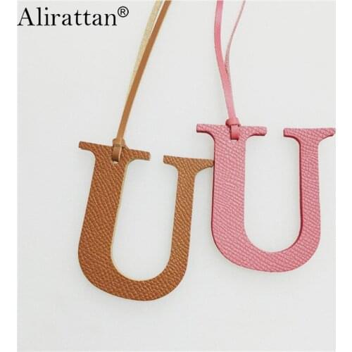Alirattan New Luxury Genuine Leather Capital English Letters U Keychain With Bag Women Pendant Bags Charm Wholesale Character