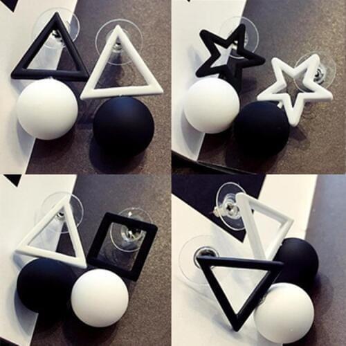 Korean version of the temperament Creativity simple triangle five-pointed star asymmetric wild earrings