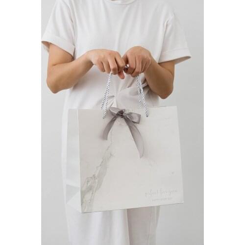 12pcs/pack Simple And Creative Tote Bag For Men And Women Clothing Holiday Wrapping Gift Paper Bag Marble Gift Bag