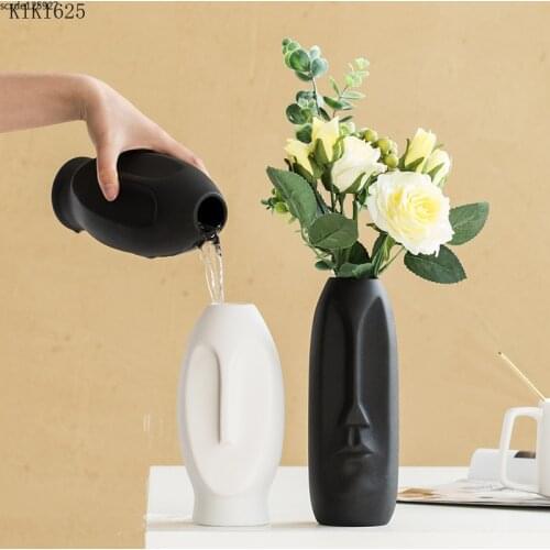 European Black and White Human Face Ceramic Vase Abstract Figure Head Flower Vase Flower Arrangement Container Home Decoration
