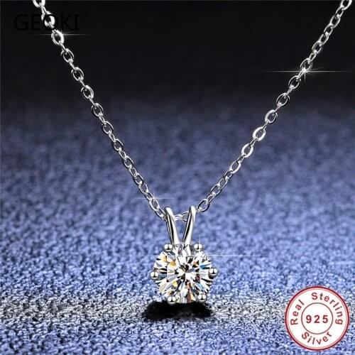 Geoki 925 Sterling Silver 1 ct Passed Diamond Test Perfect Cut D Color Moissanite Rabbit Pendant Necklace Luxury Chain for Women