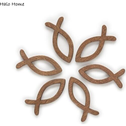 30pcs Fish Theme Wooden Chips Scrapbooking Carfts Handmade Home Party Festival Decor Accessory Art Graffiti Painted 35x15mm