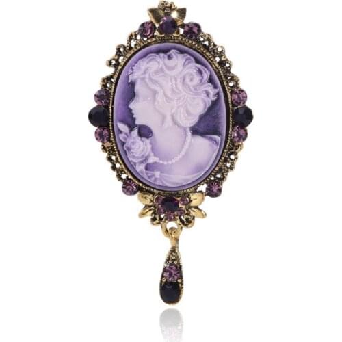 In Europe and America to restore ancient ways the head avatar personality brooch brooch set auger alloy relief queen