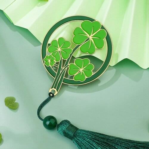 Metal Four-leaf Clover Bookmarks Round Shape Exquisite Hollow Clover for Marking Books Creative Exquisite Gifts