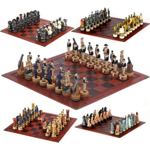Italy VS France War Theme Chess Set 32 Figures Carved and Painted Chess Pieces with Embossed Board Chess Pieces Board Game