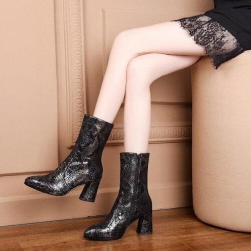 2021 Winter New Fish-scale Grain Womens Boots Fashion Upper Boot Side Zipper High Heel Fashion Womens Boots Warm Cotton Boots