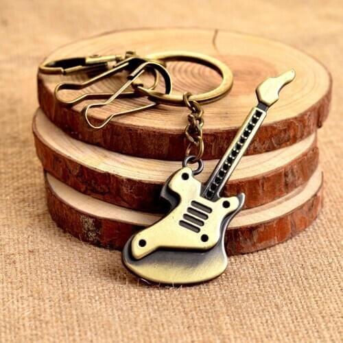 Retro Antique Bronze Guitar Key Chains Hot Creative Vintage Bass Punk Pendants Casual Car Key Ring Bag Decoration Souvenirs