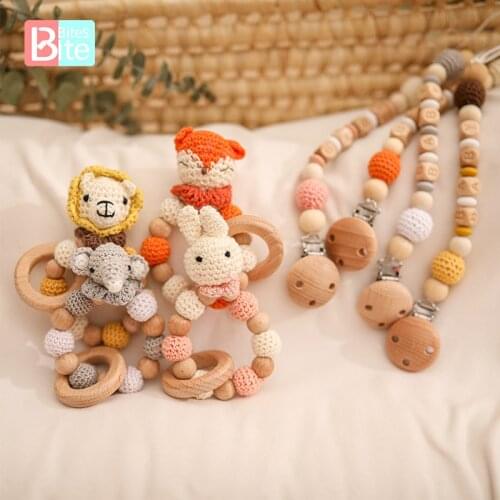 2pc/Set Pacifier Chain Bracelet Baby Wooden Rattle Toys For Newborn Animal Crochet Beads Baby Teether ChildrenS ChildrenS Good