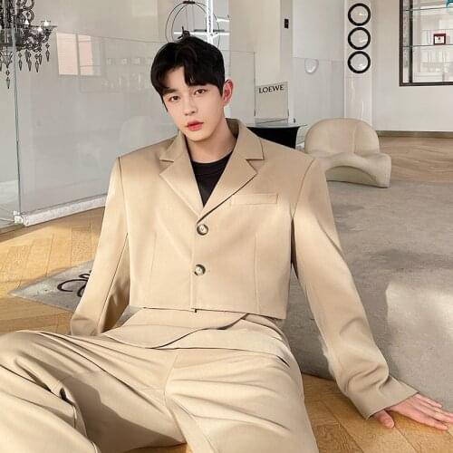 Autumn mens short suit personalized three-dimensional cutting Korean version versatile trend mens solid color suit hairdresser