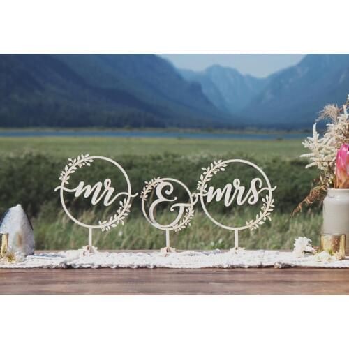 Signs, Wedding Decor, Wedding Sign,Mr and Mrs Wedding Signs, Mr and Mrs, Signs, Wedding Signs, Rustic Wedding Decor, Wedding De