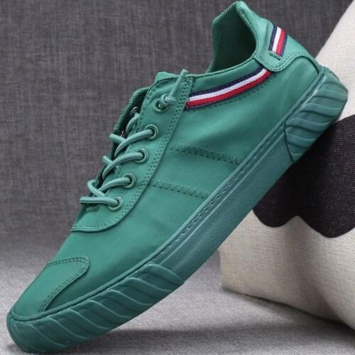 Slip on Shoes Men Sneakers Canvas Casual Shoes Black Breathable Sneakers Canvas Shoes Men Comfortable Fashion Green Hot Sale