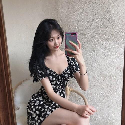 French Temperament Square Collar Spring and Summer Dress Female 2021 New Waist Slimming Short Skirt Small Daisy Floral Skirt