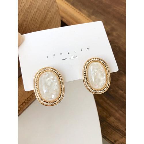 S925 needle Resin Earrings Hot Selling Fashion Jewelry Metal Alloy Golden Plating Elegant Oval Stud Earrings For Women Girl Gift