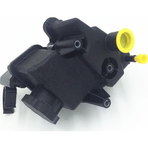 Booster pump oil tank GL320 GL350 GL500mer ced es-be nzGL550 Oil storage tank Steering group pump oil pot Expansion container