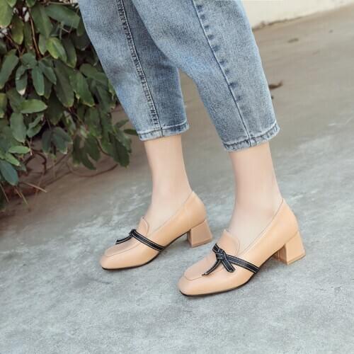 Spring and autumn thick heel womens shoes large size 4041-43 medium heel small leather shoes British style Lefu shoes