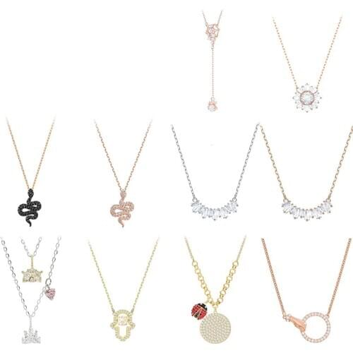 The high-quality Swa Origina black snake hand ring, round beads, and diamonds are suitable for women