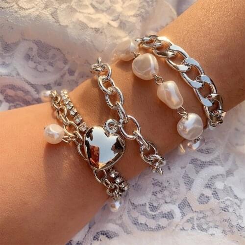 Bohemian Gold Pearl Crystal Heart Charms Pendant Bracelets for Women Fashion Multilayer Chain Bracelets Set Bangles Jewelry Punk