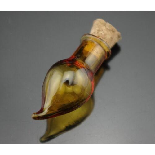 5pcs Pepper Shaped Coffee Brown Mini Glass Bottle Vial with Cork Stopper & Hook