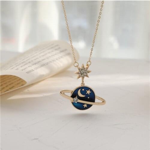 Star necklace female design senior sense sweatshirt chain light luxury sweater chain long 2021 new style vintage necklace