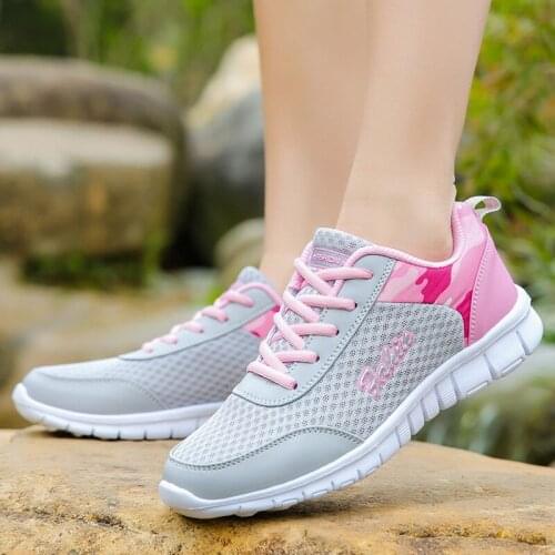 Sport Shoes Women Breathable Lace-up Flats Sneakers Ultralight Ladies Non-slip Comfort Outdoor Trainers Athletic Shoes Gym Shoes