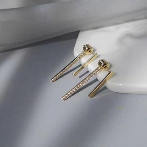 Golden Ladies Fashion Simple Trend Fashion Stud Earrings Exquisite High Quality Metal Personality Girl Daily Gift Jewelry