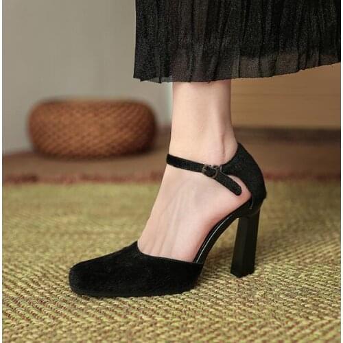 Dipsloot Ladys Black Cow Leather Horse Fur Square Toe Pumps Woman 9 cm Square Heels Buckle Shallow Simple Party Dress Shoes