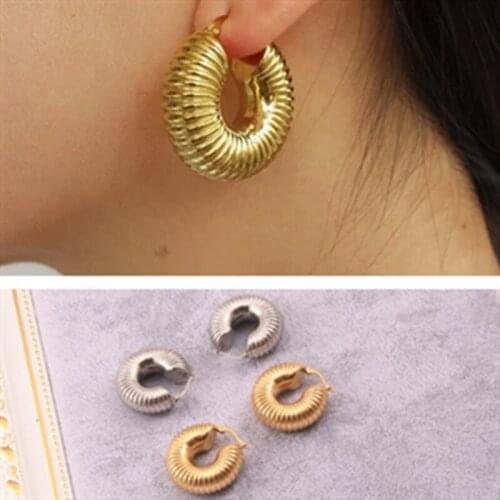 New titanium steel Snail shell hollow earring stylish 18K Gold plated stainless steel hoop earrings