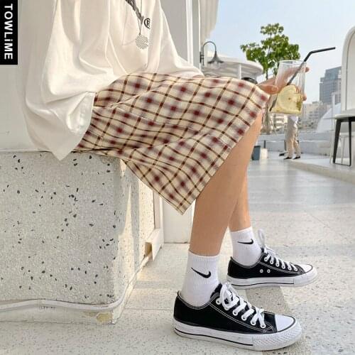 New Summer Hawaii Style Mens Loose Plaid Beach Shorts Korean Streetwear Vintage Sweat Shorts Harajuku Knee Length Casual Joggers