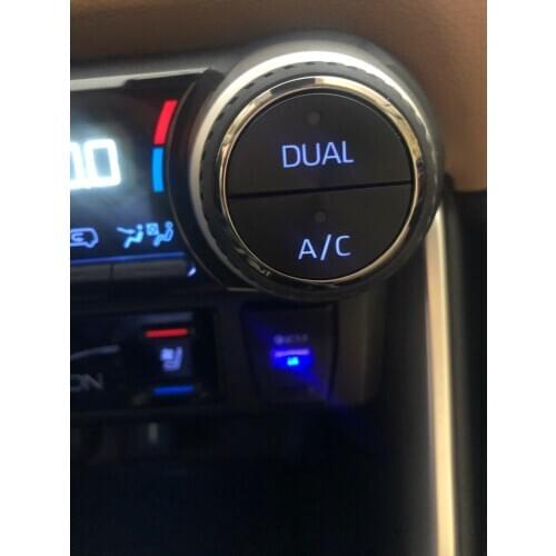 For Toyota RAV4 2019 2020 5th Central Control Position QC3.0 Car Charger Car Charger Lossless Upgrade