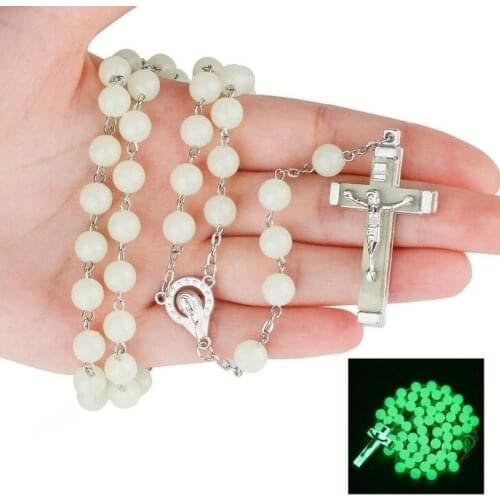 Classic Retro Trend Ladies Necklace 8MM Luminous Christian Catholic Rosary Jewelry Luminous Rosary Cross Necklace