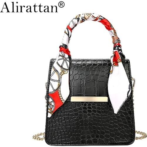 Alirattan New Crocodile Pattern Handbags Women Fashion Shoulder Messenger Bag Vintage Trendy Clutch Scarf Handle Wallet Ins H350