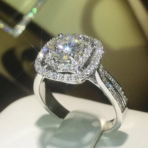 Huitan Delicate Princess Rings Bling Bling Full Paved Shiny CZ for Dance Party Fancy Women Ring High Quality New Fashion Jewelry