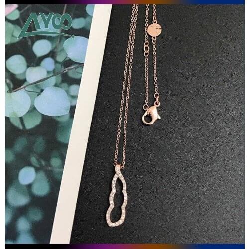 Fashion Jewelry High Quality SWA Charm Elegant Fashion Rose Gold Pea Shape Pendant Necklace Female Lucky Female Romantic Gift