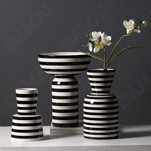 Creativity Large Abstract Ceramic Vase Nordic Vintage Black White Strip Tall Floor Vases for Living Room Flower Pots Decorative