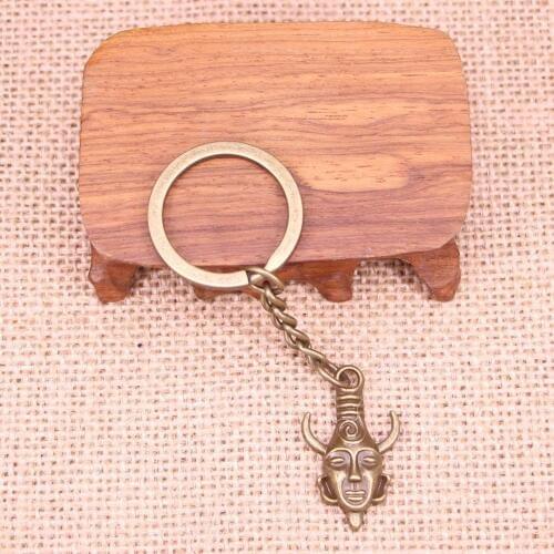 20pcs New Fashion Keychain 32x19mm Indiana elders Pendants DIY Men Jewelry Car Key Chain Ring Holder Souvenir For Gift