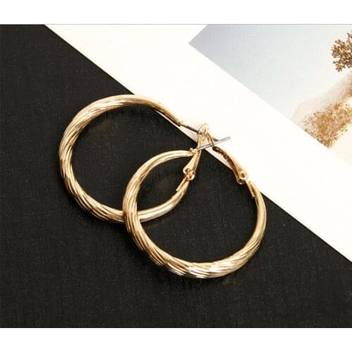 Personality wild metal earrings atmospheric round earrings ladies earrings girl Valentines Day gift