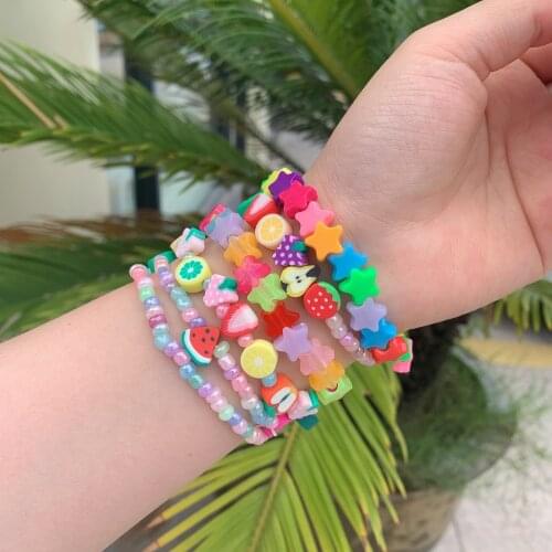 Best Lady Summer Fashion Fruit Beaded Bracelets for Women Ethnic Cute Strawberry Elastic Bracelets Kids Jewelry Party Wholesale