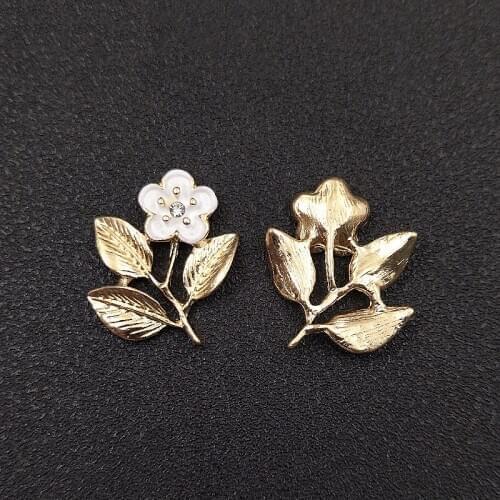 2018New 100Pcs Drip Flower Leaves Button For DIY Hair Accessoriess or Wedding and Phone Case Decoration HZ722